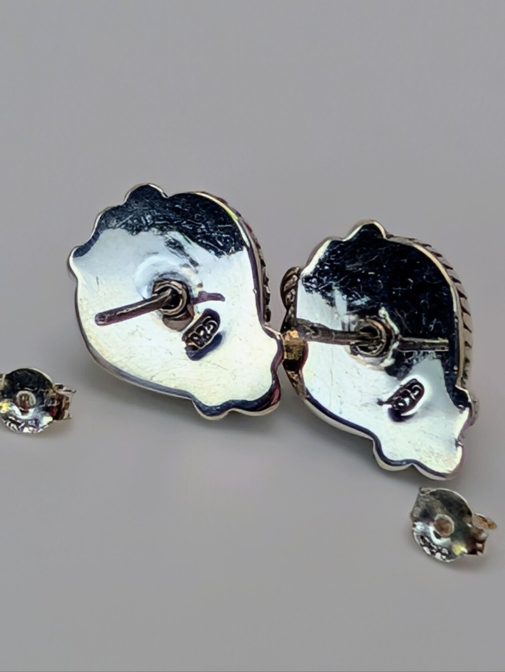 Pink Conch S925 Sterling Silver Heart Gemstone Stud Earrings - Picture 5 of 9